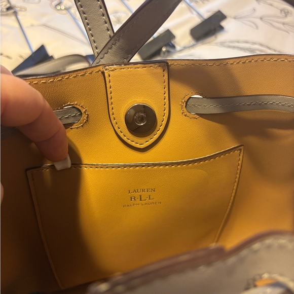 Super Stylish Ralph Lauren Light Gray Bucket Bag/Shoulder Bag - Picture 6 of 10